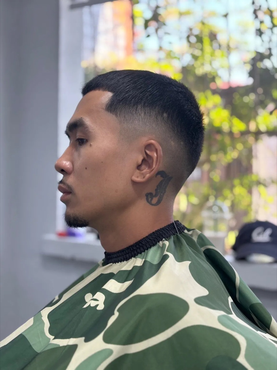 Skin fade, lined up