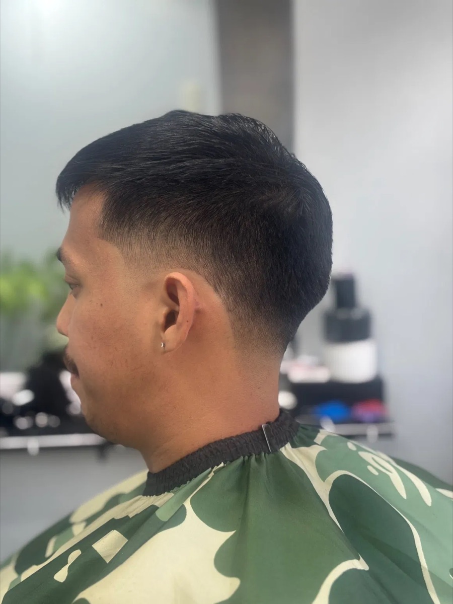 Taper, swept back